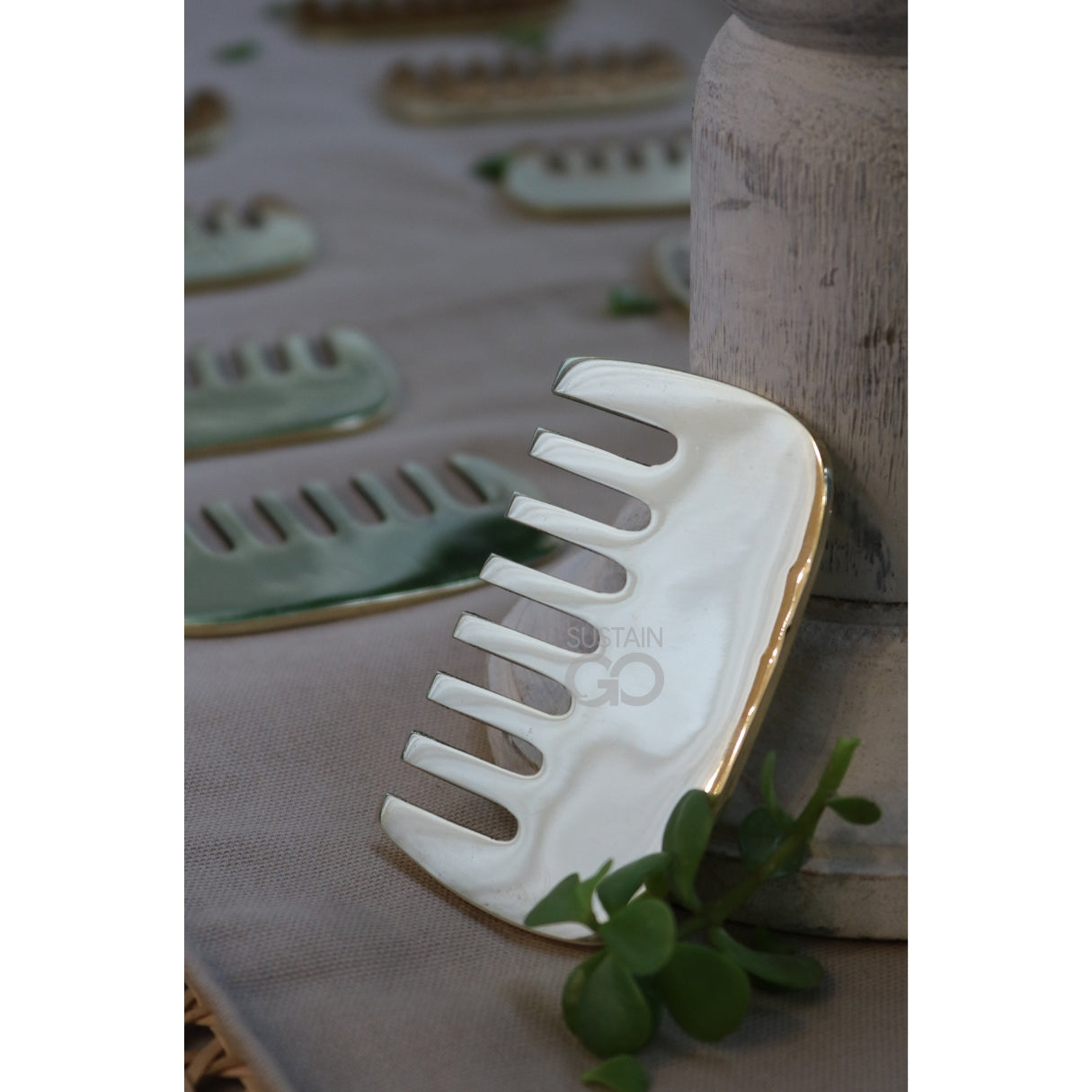 SustainGo Kansa Hair Comb | Ayurvedic hair massager