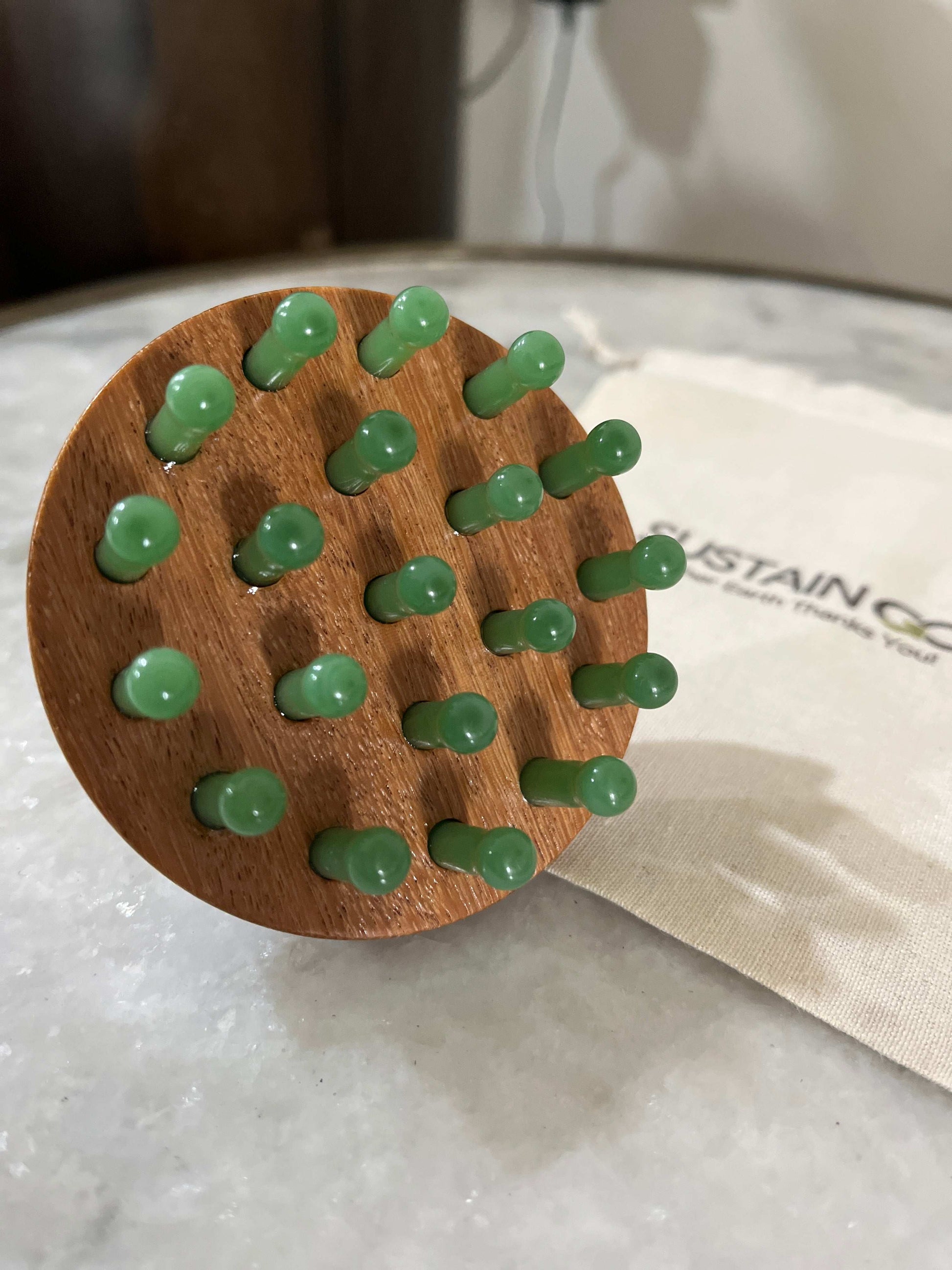 SustainGo Jade Stone wooden Head & Scalp Massager